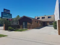 Fountain Court Motor Inn Albury Hotels near مطار ألبوري