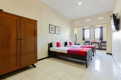 RedDoorz @ Urip Sumoharjo Hotels in Keputran