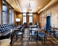 ذا بروهاوس إن آند سويتس