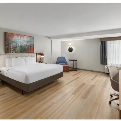 La Quinta Inn & Suites by Wyndham Knoxville Papermill ビアーデン・ショッピング・センター周辺のホテル