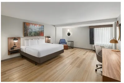 La Quinta Inn & Suites by Wyndham Knoxville Papermill ノックスビルのホテル