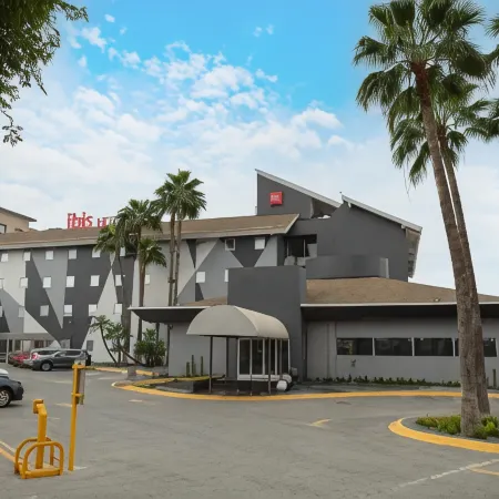 Ibis Monterrey Aeropuerto