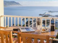 Albatross Guest House Hotels near Long Beach