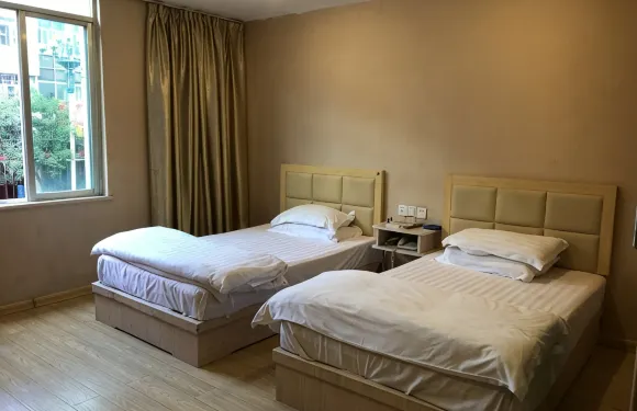 光澤友緣快捷酒店