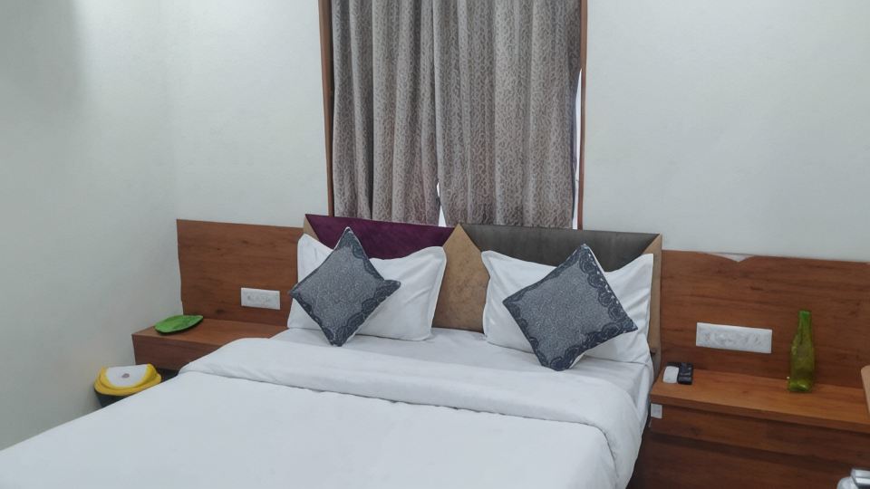 Hotel Jasraj