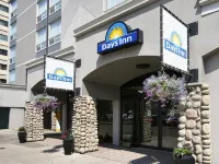 Days Inn by Wyndham Edmonton Downtown