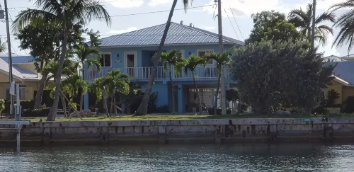 New waterfront home, your peaceful getaway in Key Colony Beach, Marathon, FL - Homestays