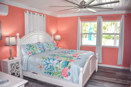 Lillian's Bungalows - Ground Floor Retreat