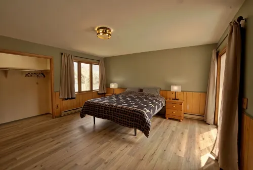 Amazing River Views- Game Table- 5 min from Creede - Homestays