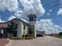 Studio 6 Suites Euless, TX – DFW West Hotels in Euless