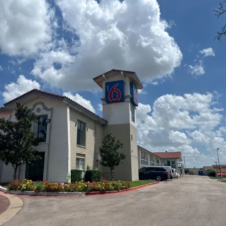 Studio 6 Suites Euless, TX – DFW West
