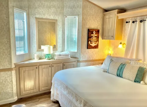 Amazing 1 bedroom cabin inside gated community in Elberta Al - Alphydda