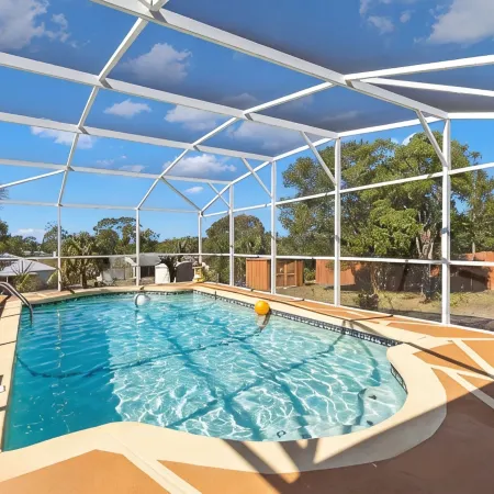 3BR Roman Oasis: Caesar's Place + Heated Pool