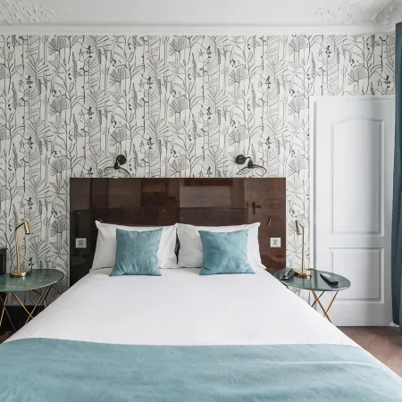 Lennon by Avalon Hotel Paris Gare du Nord Отели рядом с достопримечательностью «Концертный зал Le Trianon»