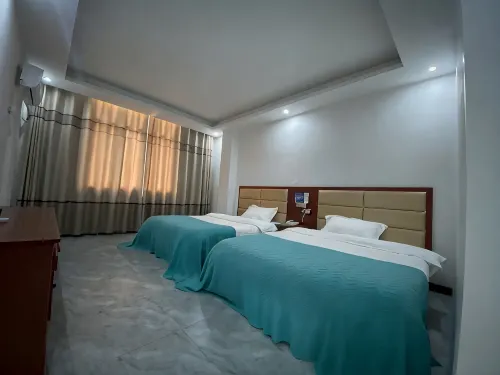 โรงแรมฮอลิเดย์ อินน์ รอยัลคอร์ท หวงกั่วซู่ วอเตอร์ฟอลล์