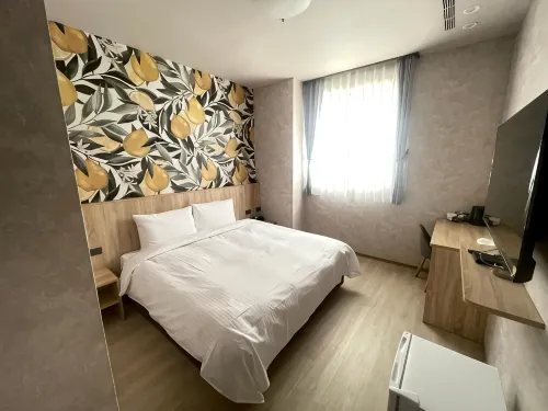 star hostel - parking