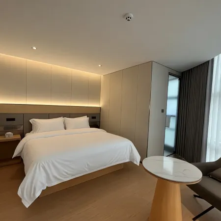Wangting Apartment (Zhexi Old Street Jigong Former Residence)