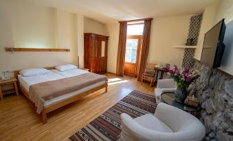 Mirhav Hotel