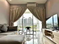 IJM Condo with Pool #Yoyo Homestay - Apartments