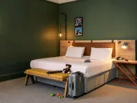 Bristol Grand Hotel By Sunday - موقف سيارات