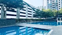 Johor Cozy Home | 2 Rooms & Easy Parking |Fast WiFi ! - Homestays