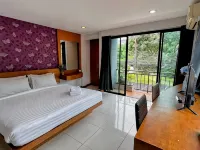 Coco Mountain View Guesthouse  Hotel Отели рядом с достопримечательностью «Большой Будда»