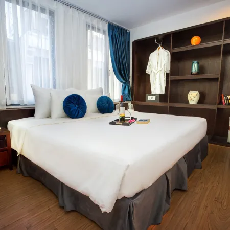 Aviary Hanoi Hotel & Travel