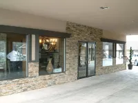 Talbot Trail Inn & Suites Hotels in Leamington