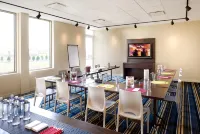 La Quinta Inn & Suites by Wyndham Winchester