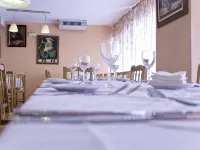 Apartamentos Resitur Hotels near Los Remedios
