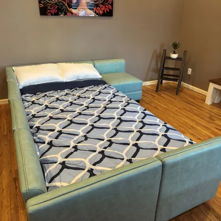 NEW! Modern Private Entrance, 2BD Apt. Minutes to NYC Отели рядом с достопримечательностью «Станция PATH Newport»