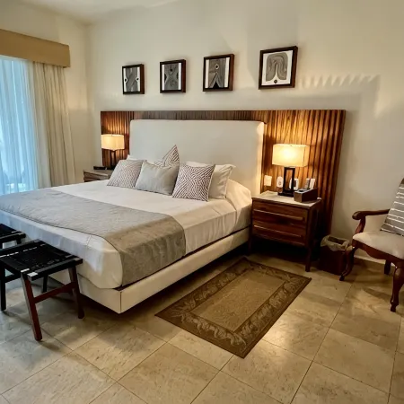 Beachfront Luxury 2 BR Apartment Playa Royale Towers, Nuevo Vallarta, MEXICO