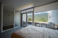 Sancheong Family Poolvilla - 游泳池