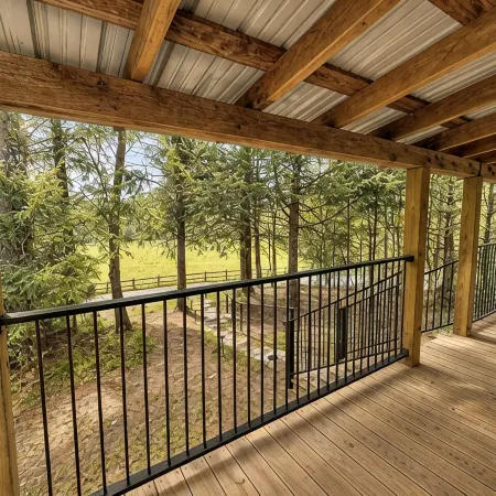 Charming Cabin. Located between New River Gorge and Summersville Lake
