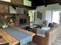 3Bedroom and Loft Countryside Dr Home Minutes from Pitt State and Local Eateries Hotels in Pittsburg