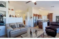 Newer home with 2 car garage less than 30 minutes from Tucson airport - Wifi