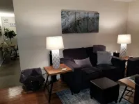 Lyle and Taylor present-Spacious Private Apt - Wi-Fi