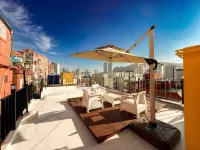 Golmok Stay – Hanok-style accommodation with hanbok experience, 5 minutes in nampo-dong,night market Hotel in zona Parco della Democrazia