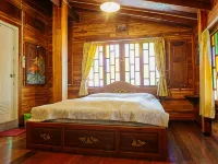Klong Suan Plue Resort Hotels near Japanese Settlement
