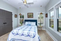 Heart of Brevard Hideaway - Walk/Bike to Downtown! - Wi-Fi