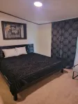 Charming 3-Bedroom House with Free Wifi and Coffee it is Close to the Lake