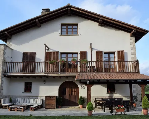 In this accommodation you can breathe peace and tranquility! Hotels in Ultzamaldea
