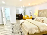 Lovely suite located on the property of a historic estate in Mena.