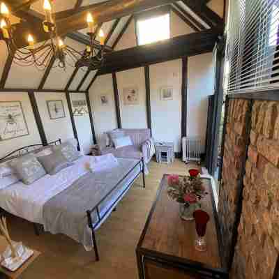 Windsor / Ascot / Bracknell Beautiful Barn Rooms