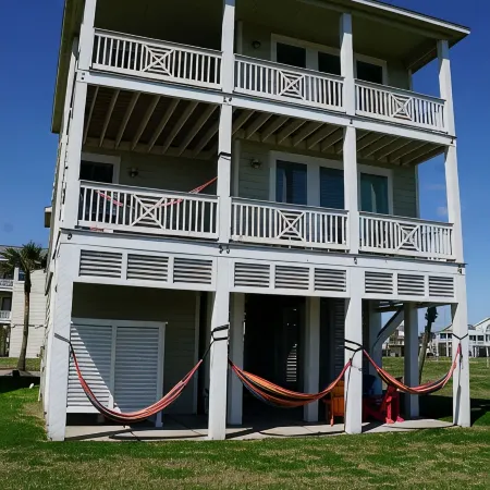 Pointe West BEACHFRONT next to dune walkover! - 4 bed 4 bath
