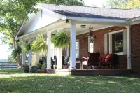 Farmhouse on Beautiful Bison Farm
