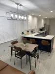 4 bedrooms 2 baths Sleeps 10 - Big Yard - Completely Remodeled and Updated - 4-نجوم