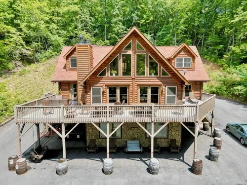 #1 PRVT. BLACK-MT. LUX LOG ESTATE. / HOT TUB / GAME RM / PETS / 2 FIRE PL. 6/6.5