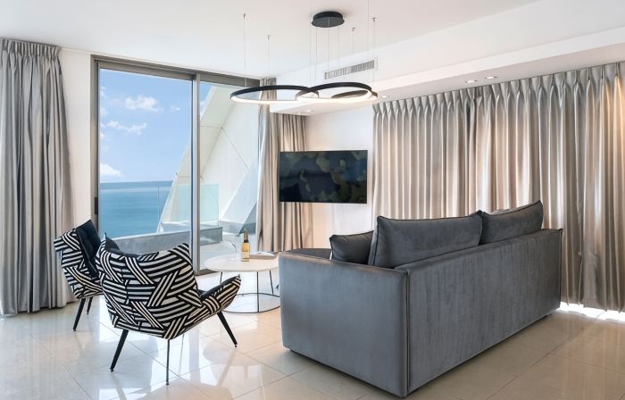 Ocean view mini penthouse on the 30th floor