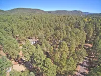 Simply Amazing....Remodeled Cabin with Strawberry's Largest Deck, Dog Friendly